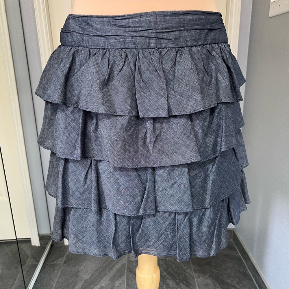 Banana Republic Factory Women's Navy Chambray‎ Ruffle Tiered Skirt Size 4 Preppy